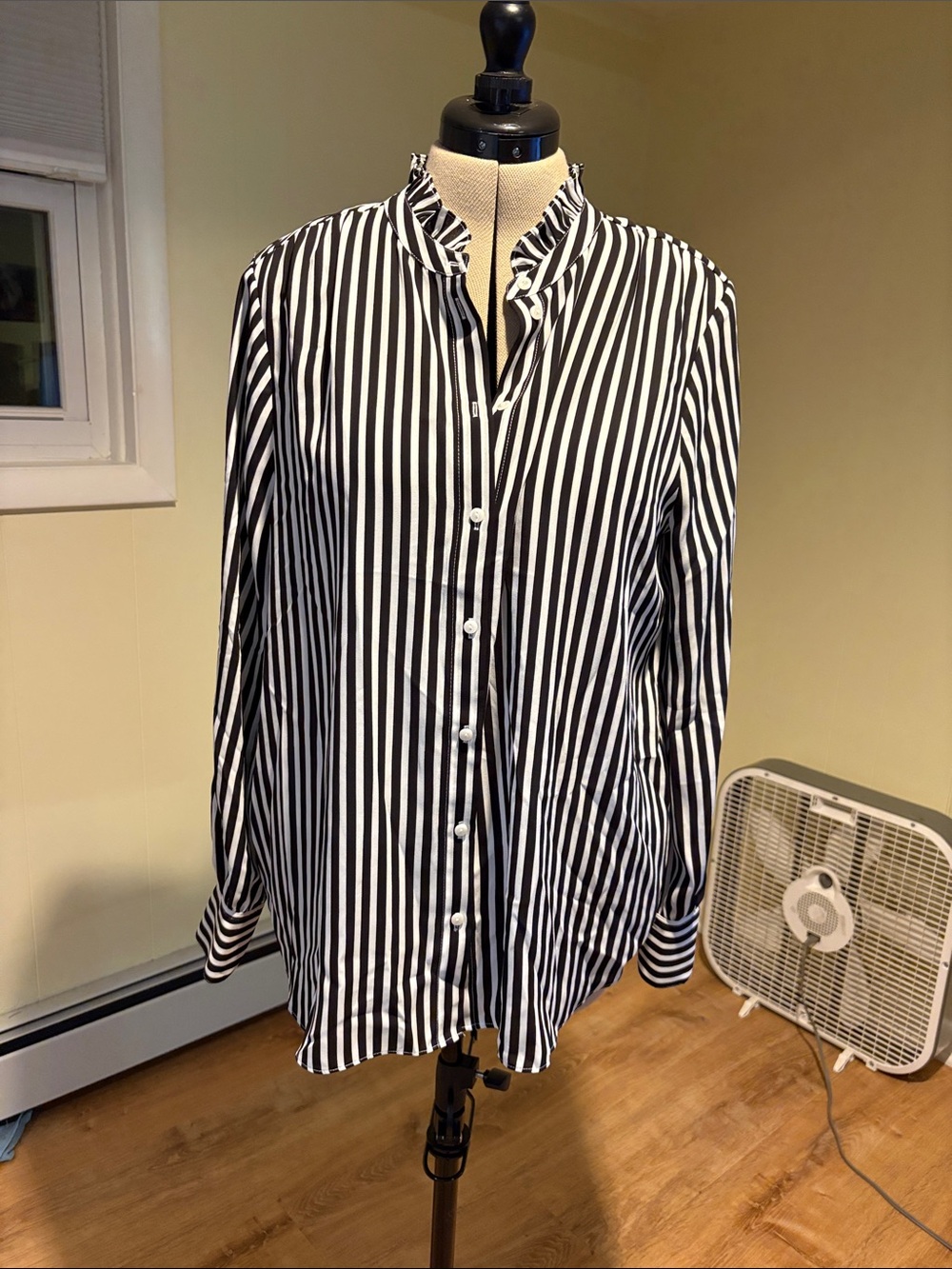 NYDJ Black and White Vertical Stripe Blouse with Ruffle Collar, Sz L NWT